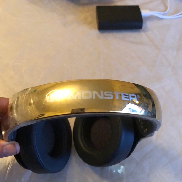 Monster 24K beats - Picture 3 of 3
